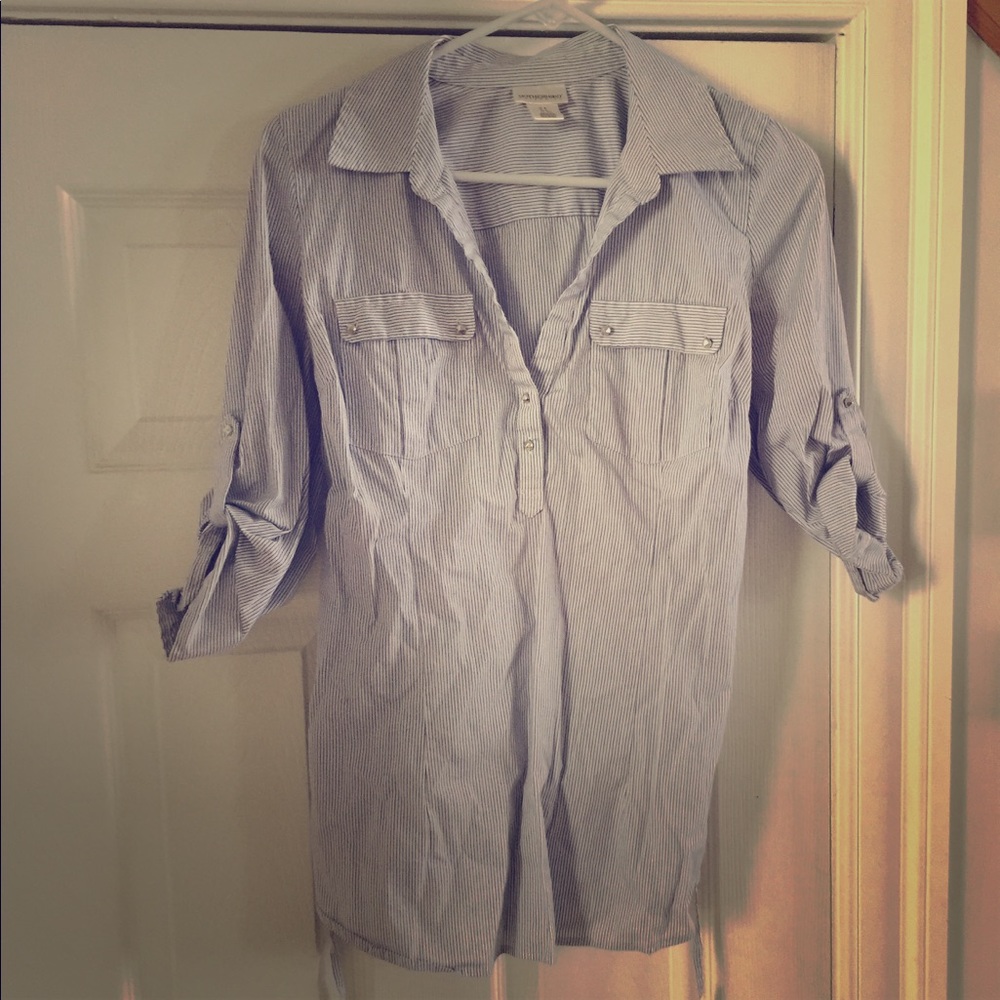 Maternity work shirt